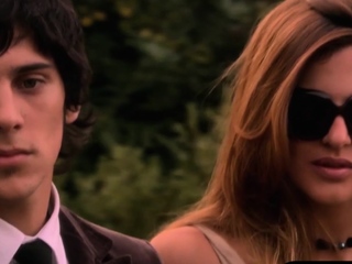 Big tits MILF enjoyed kissing by babe