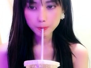 Brunette Solo Webcam Masturbation