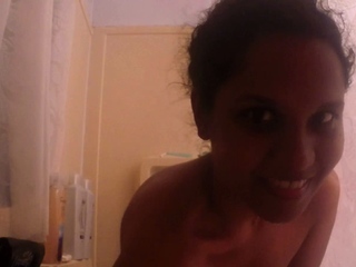 Harami Indian College Girl In Shower Fingering