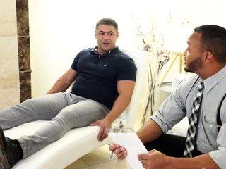 IR mesmerized hunk barebacked by therapist on therapy