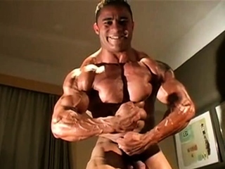 Str8 bodybuilder charles