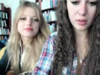 StripCamFun Petite Blond Amateur Webcam Girl