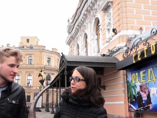 Succulent blonde maid Foxy Di gets fucked