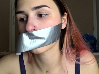 Webcam brunette solo masturbation