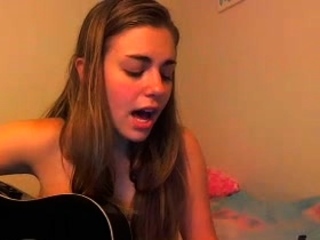 Brunette Solo Webcam Masturbation