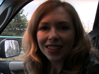 Close up MILF masturbation