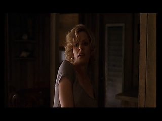 Elisabeth Shue hot showing us her cleavage while making out
