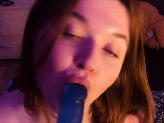 Horny Anny May dildo sucking