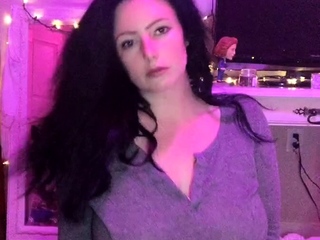 Leann amateur beautiful brunette with big boobs