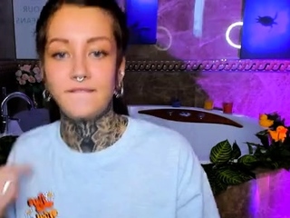 Webcam brunette solo masturbation