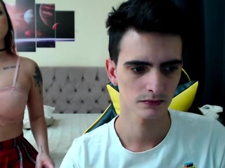 Webcam brunette solo masturbation