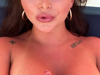 Webcam milf with breast milk live hardcore masturbate