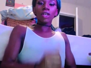 Amateur ebony licking a dick and gets her pussy masturbated