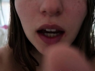 Amateur redhead babe