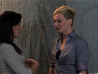 Blonde lesbian fingers and facesits girlfriends brunette bff