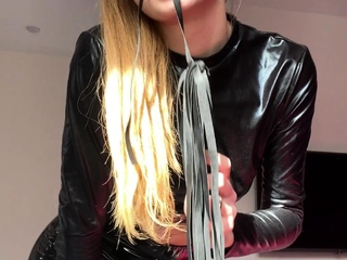 Brunette Babe in Lacy Panties Masturbates with Vegetables