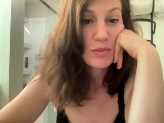 Cheep looking amateur milf brunette Vannah