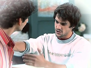 Elsa Pataky hot showing us her breasts in some hot bra,