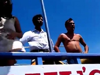 upskirt no panty 128