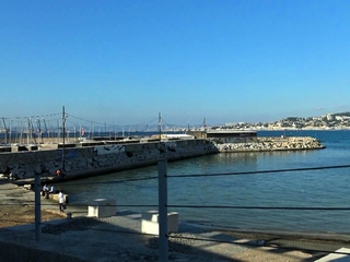 Claudia in the heart of a gangbang with triple penetrations