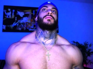 Straight amateur hunk surrenders to a gay touch