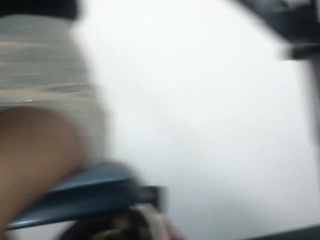 upskirt no panty 022