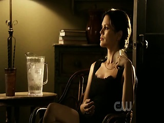 Rachel Bilson busting out some damn sexy and impressive