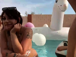 Real amateur outdoor lesbians