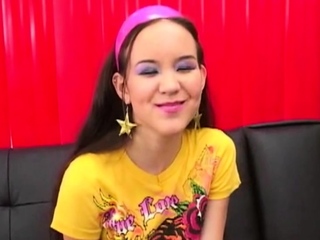 Rocker Amy blowjob slut