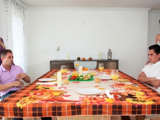 Stepmoms Swap Thanksgiving