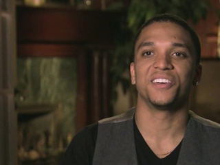 Two amateur babes in slutty lingeries fucking big cocks