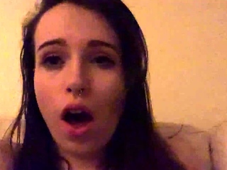 Amateur Close Up Squirting Masturbation