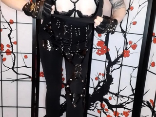 Amateur super hot brunette masturbating 3 mp4