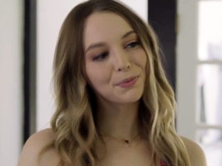 Lovely trainer facesits and rimjob her blonde customer