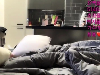 webcam camgirl cam brunette masturbate masturbation