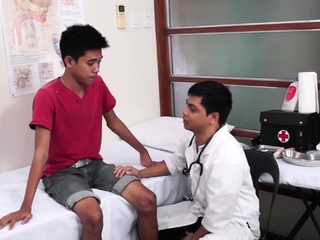 19yo Nippon amateur twink butthole examined at doctor