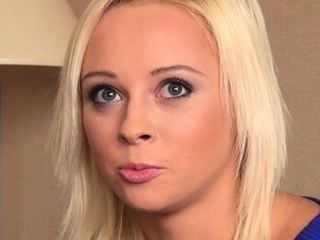 Curvy babe with a nice body gets her dark hole hammered