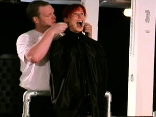 Diva and huge areolas is doing things on cam