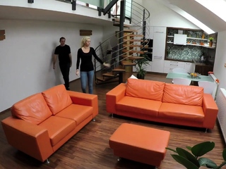 HUNT4K. Lucky hunter meets beauty in the streets