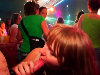 Lots of ladies are engulfing jocks