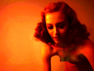 Young amateur teen in solo masturbation getting kinky