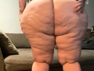 Amateur chick with fat ass is punished with rough anal