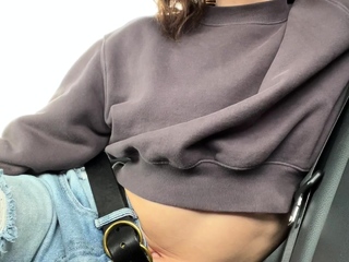 Amateur hottie solo masturbation