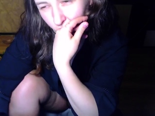 Amateur preggo hoe toys her pussy close up in fetish solo