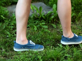 Amateur teen outdoor blowjob