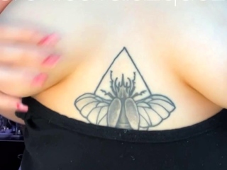 amateur vip ass masturbating on live webcam