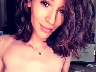 Amateur Webcam Babes Going Solo