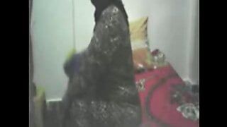 arab hijab slut oil message & fucked