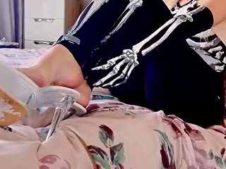 Blonde enjoys hot foot fetish sex