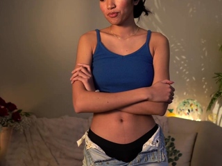 Brunette babe chelsea french solo masturbation